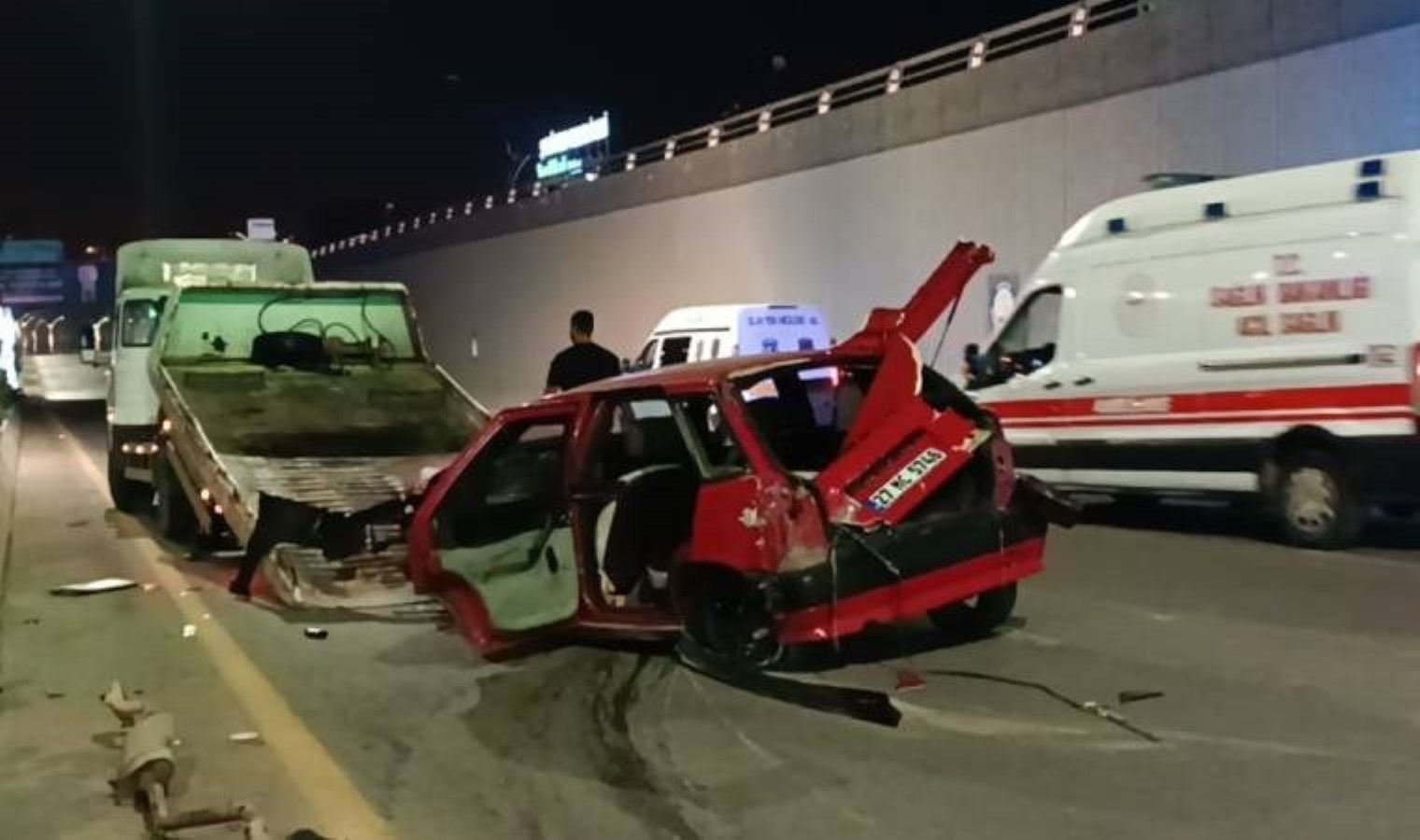 Gaziantep’te feci kaza… Otomobil takla attı: 1 kişi öldü, 4 kişi yaralandı