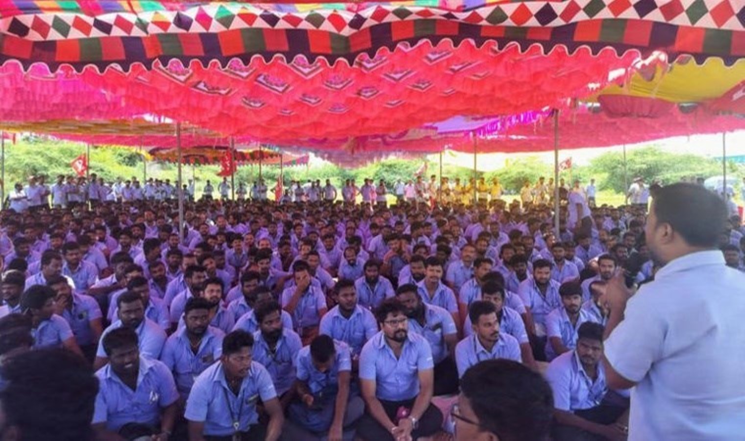 Hindistan’da ‘Samsung’ grevi: 600 işçi gözaltına alındı