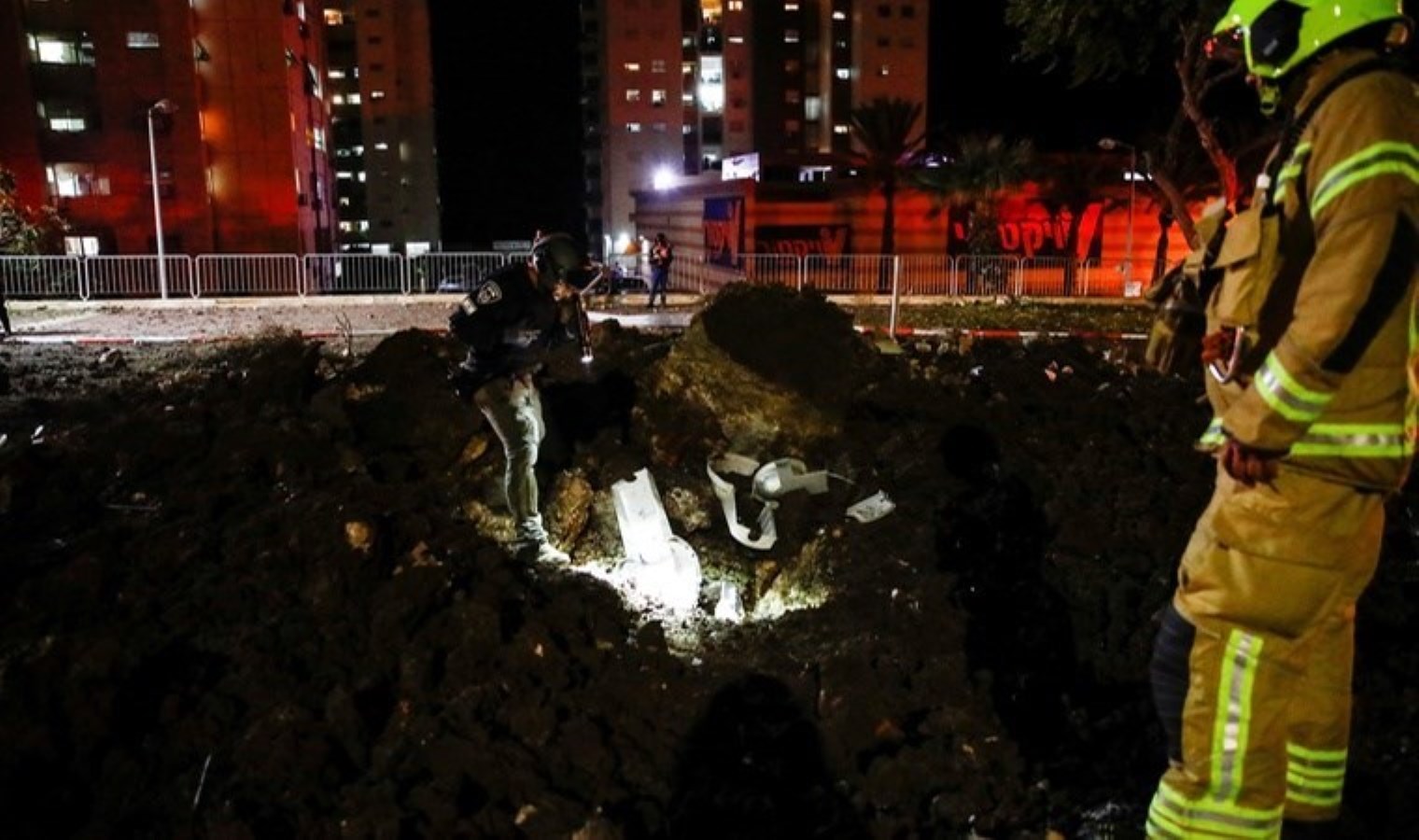 Hizbullah’tan İsrail’e füze ile İHA saldırısı