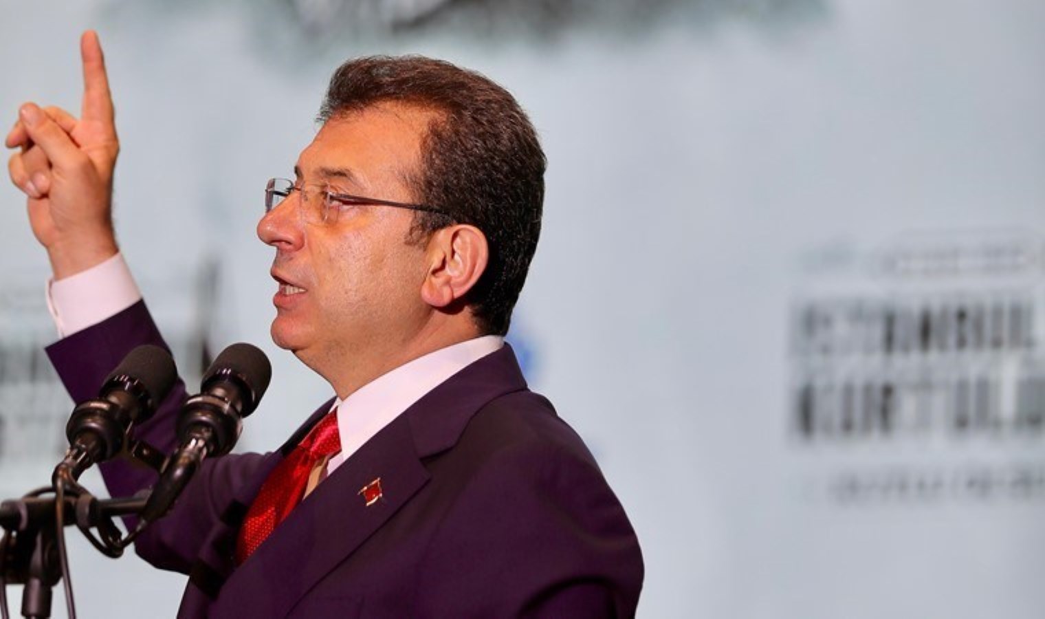 İmamoğlu’ndan ‘kadın cinayetleri’ mesajı: ‘Kadınlara ve çocuklara dokunamayacak hiç kimse!’