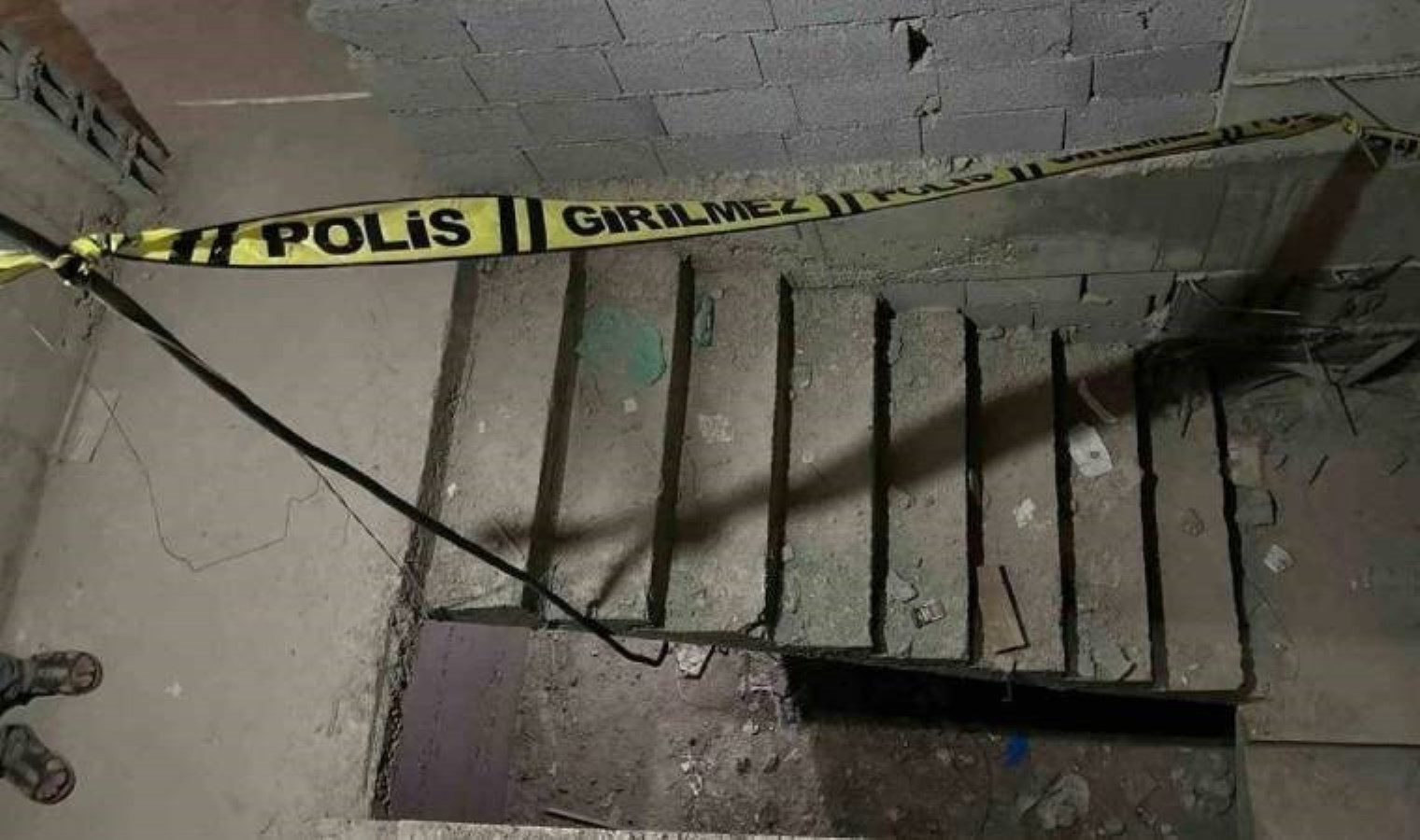 İş cinayeti! Merdiven boşluğuna düşen inşaat işçisi hayatını kaybetti