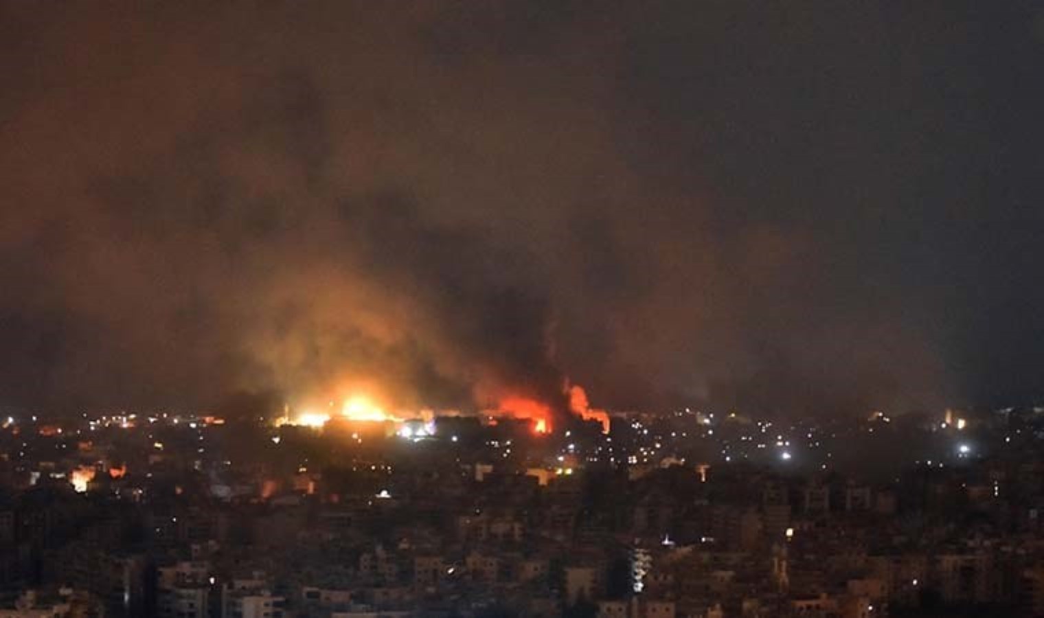 İsrail Beyrut’u yine vurdu: Kentin güneyinde şiddetli patlamalar duyuldu