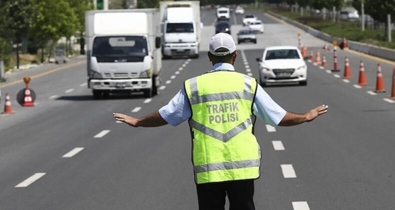 İstanbul’da yarın trafiğe çıkacaklar dikkat: Pazar günü bu yollar kapalı!