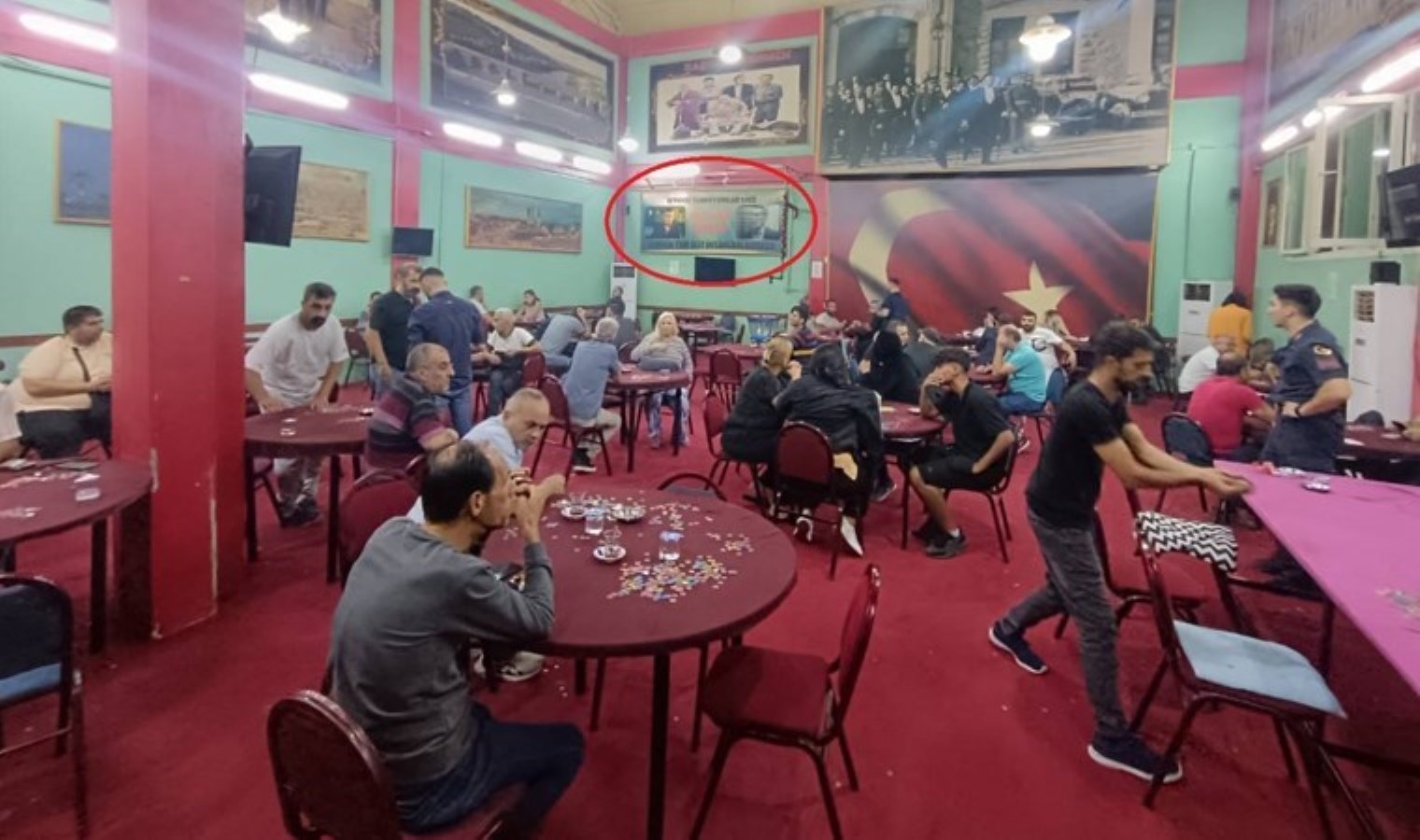 İzmir’de ‘Kolpaçino’ kumarhanesine bir baskın daha: İşletme sahibine soruşturma