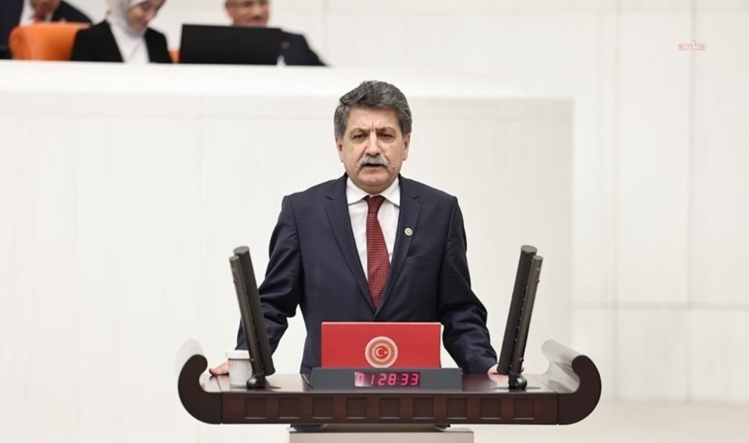 Kredi kartı borçları ve icra takipleri: Mühip Kanko hükümeti eleştirdi