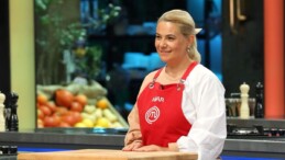 MasterChef’in Nigar’ı 30 yıllık evli çıktı! İşte eşi ve kızları ile pozları…