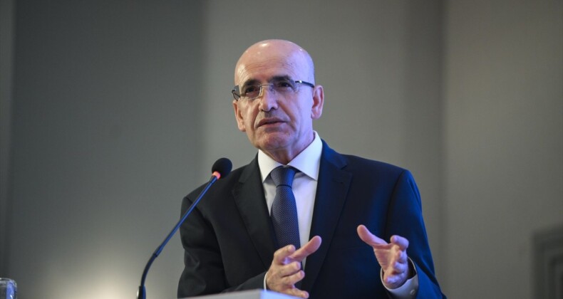 Mehmet Şimşek: Dış ticaret açığının gerilemesi kalıcı fiyat istikrarına katkı sağlayacak