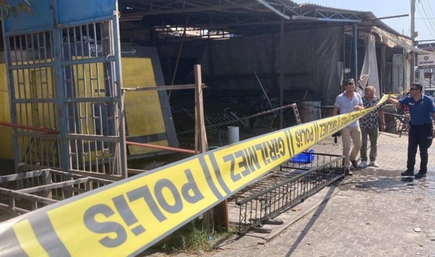 Mersin’de boya atölyesinde patlama: 1’i ağır 3 yaralı