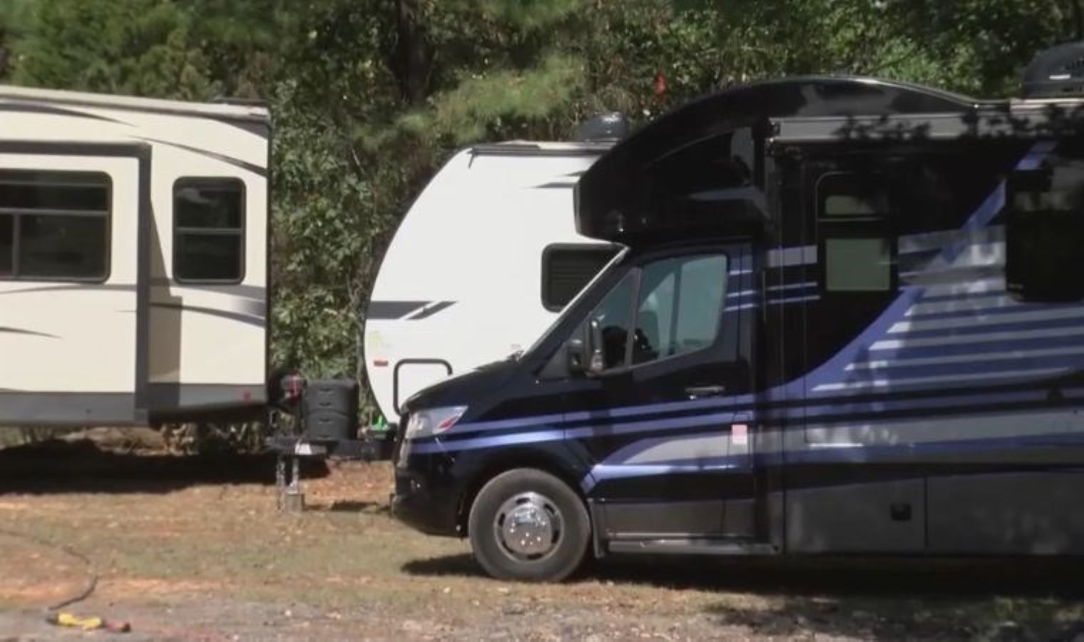 Nijerya’da kamyon ile minibüsün çarpıştığı kazada 10 kişi öldü