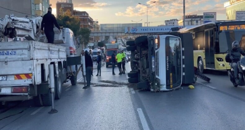 Pendik’te kamyonet devrildi, trafik durma noktasına geldi: Sürücünün ehliyeti yokmuş!