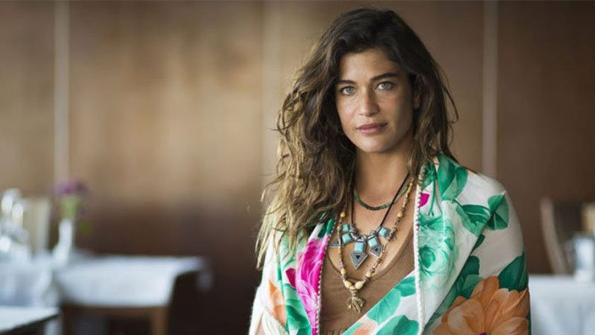 Sarışın oldu! Oyuncu Berrak Tüzünataç’ın imaj değişikliğine yorum yağdı