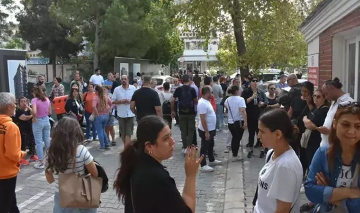 Veliler ayağa kalkmıştı… İlkokulda ‘cinsel taciz’ skandalında yeni gelişme: Temizlik görevlisi tutuklandı!