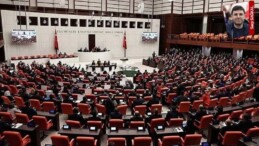 Yeni yasama yılına başlarken geride kalan yılda halkın birçok gündemi reddedildi: Meclis kapılarını açıyor