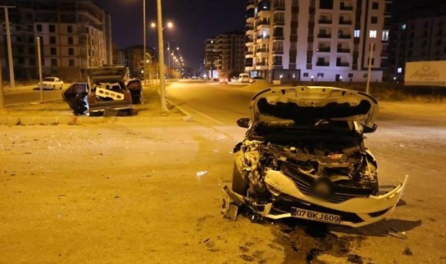 Aksaray’da feci kaza: 2’si çocuk 7 yaralı!