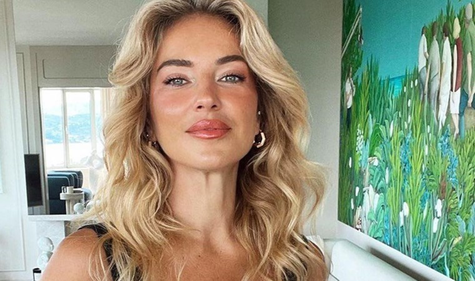 Burcu Esmersoy’dan estetik açıklaması: “Yüzüme asla işlem yaptırmam”