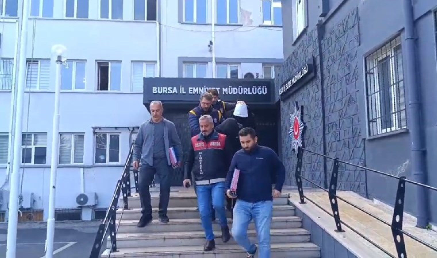 Bursa’da 10 milyon değerinde ‘change’ araç operasyonu!