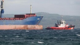 Çanakkale Boğazı gemi arızası nedeniyle çift yönlü olarak geçişlere kapatıldı