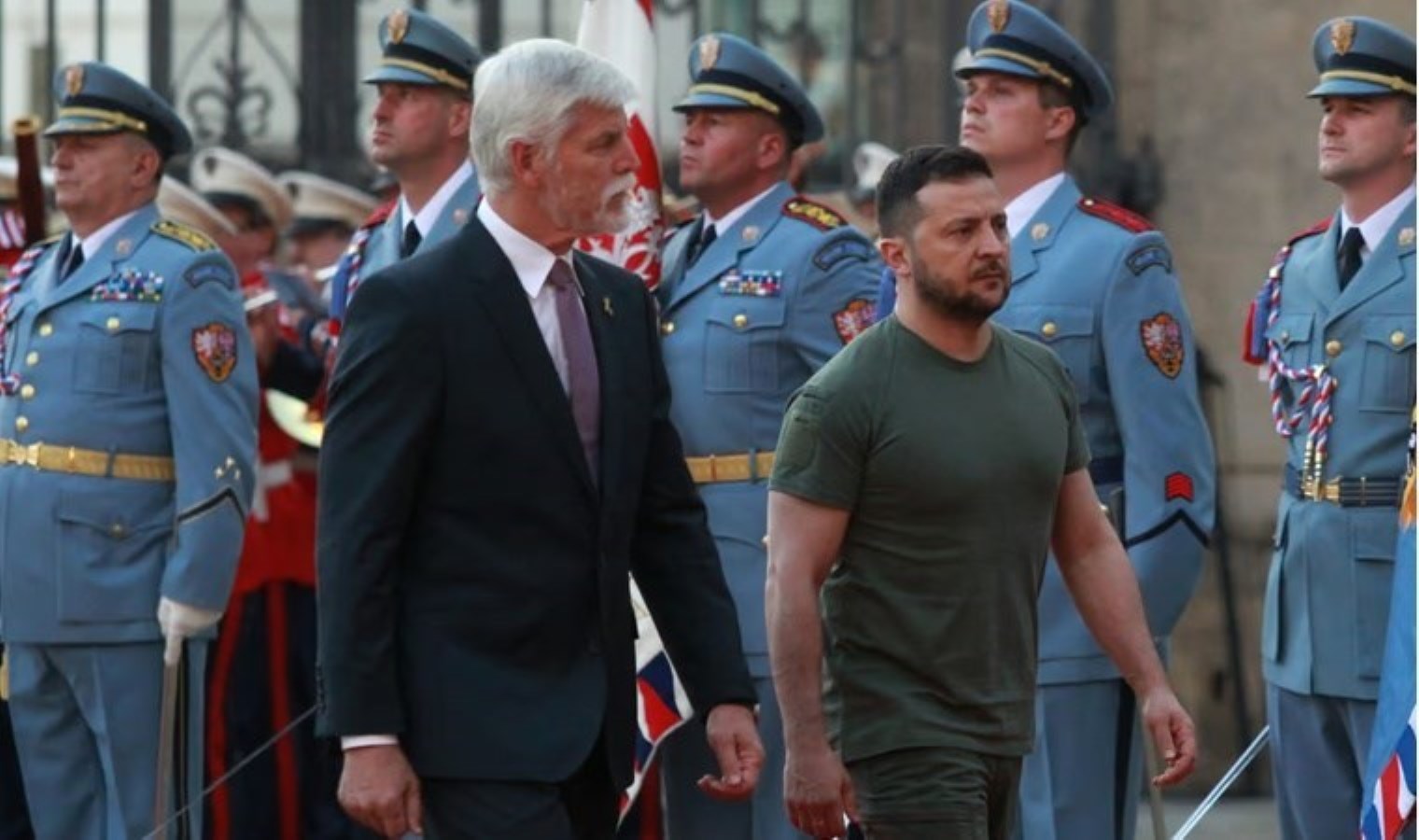 Çekya Cumhurbaşkanı Pavel’e Ukrayna tepkisi: ‘Yurttaşlarının ölüm fermanını imzaladı…’