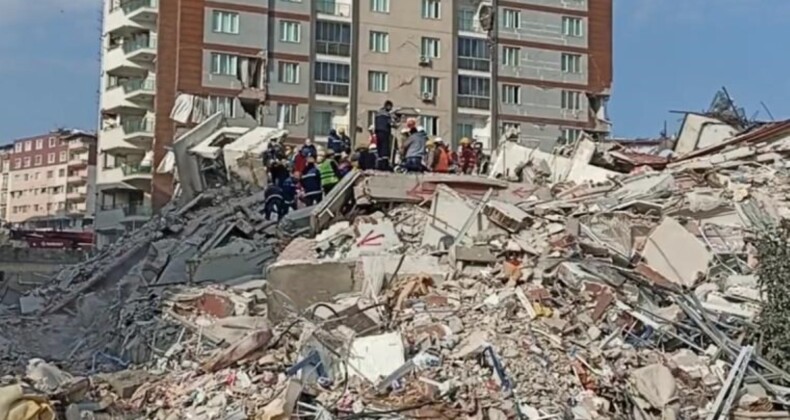 Depremde 94 kişiye mezar olan Buket Apartmanı’nın yıkımının göz göre göre geldiği ortaya çıktı