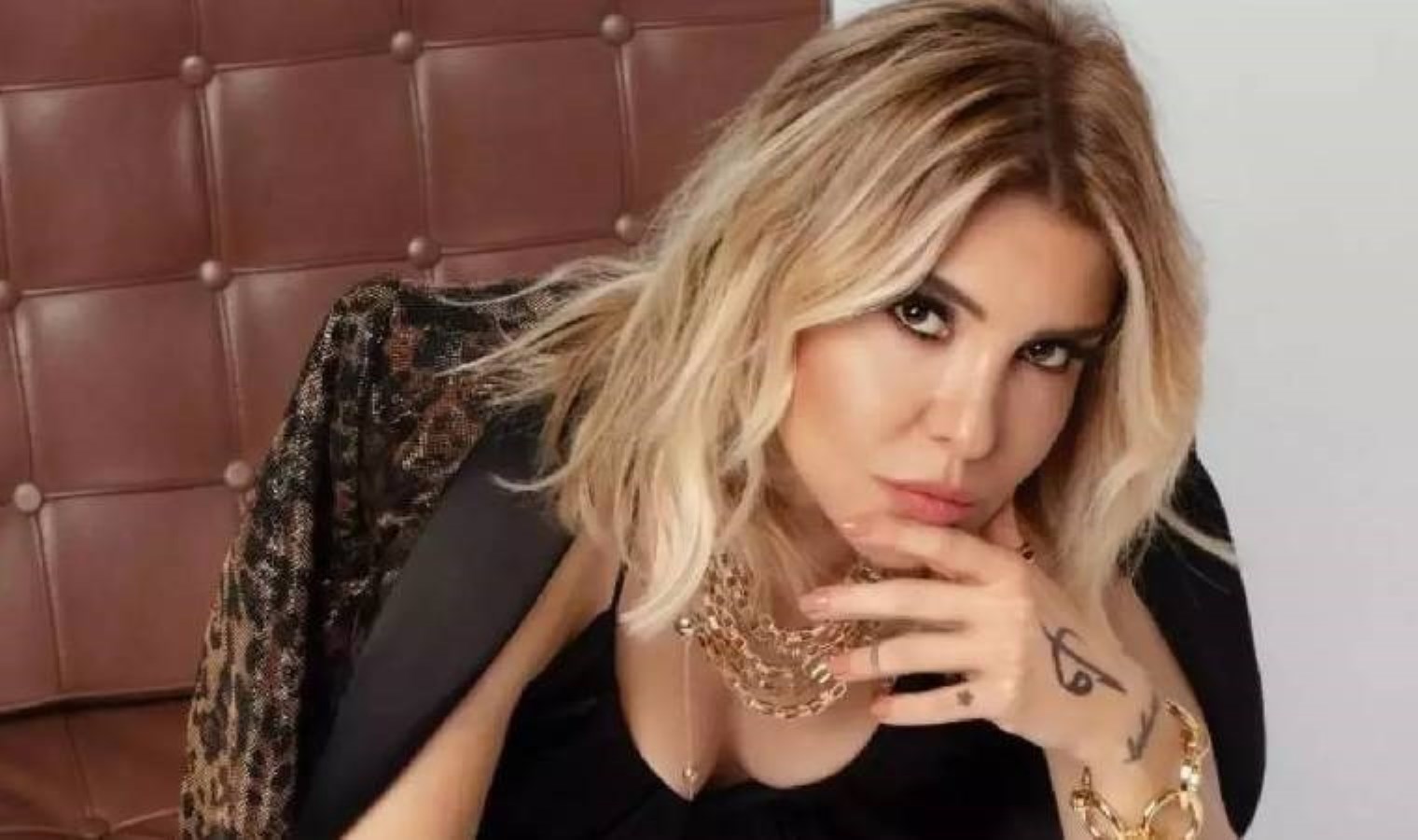 Gülben Ergen’den korkutan haber: ’72 saattir her gün serum alıyorum’