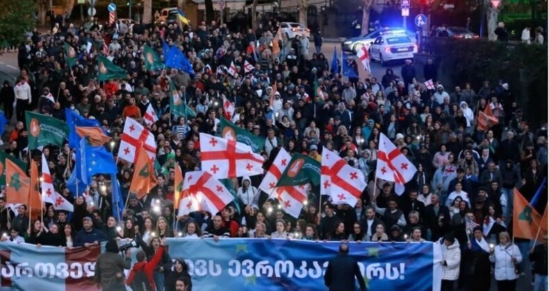 Gürcistan’da parlamento seçimi: Muhalefet sonuçları tanımıyor