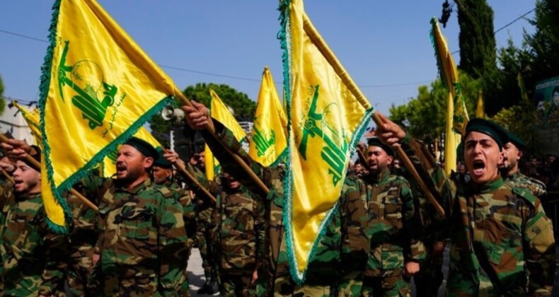 Hizbullah’tan İsrail’in askeri üslerine peş peşe saldırı