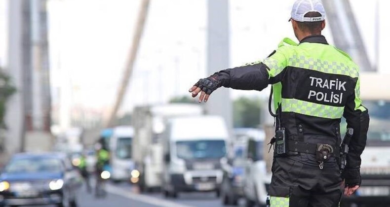 İçişleri Bakanı Ali Yerlikaya’dan ‘usulsüz çakar’ açıklaması!