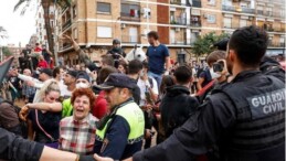 İspanya’da sel felaketi: Afetzedeler, hükümeti protesto etti