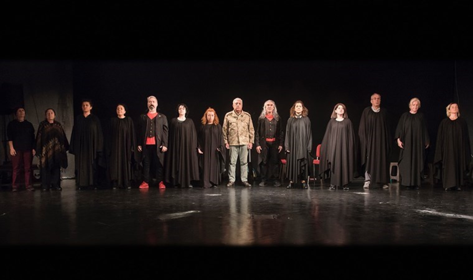 İstanbul Düş Sahnesi’nden bir politik tiyatro daha: ‘Barış Ellerimizde’