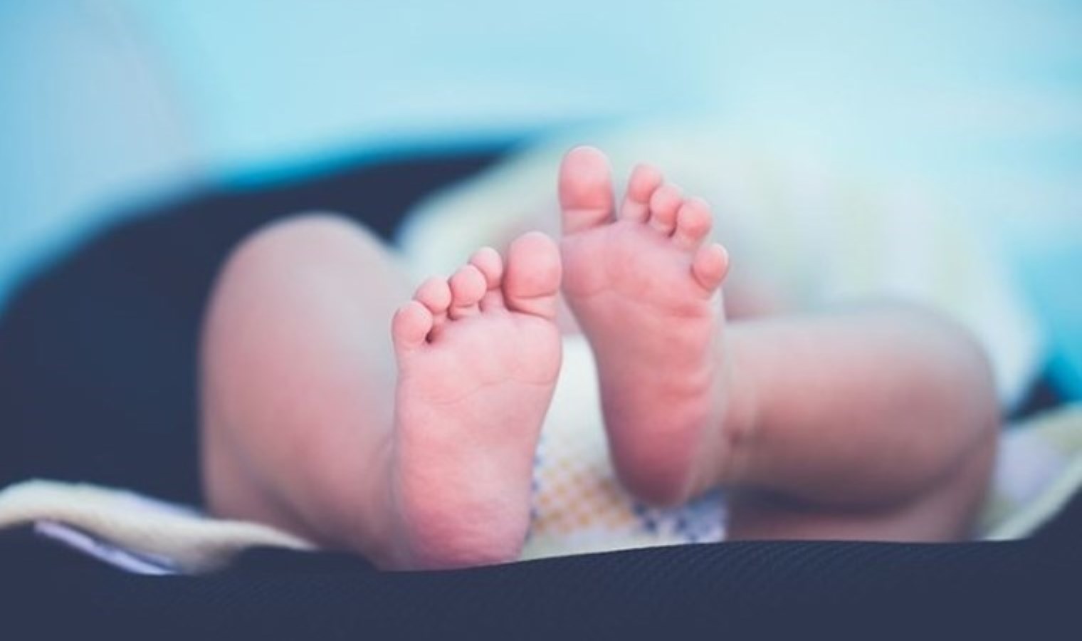 İstanbul’da korkunç olay… Biberonla tiner içirilen bebek öldü: Anne tutuklandı!