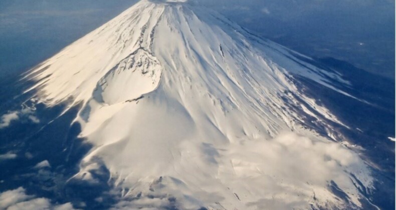 Japonya’nın ikonik Fuji Dağı’nda 130 yılın rekoru kırıldı