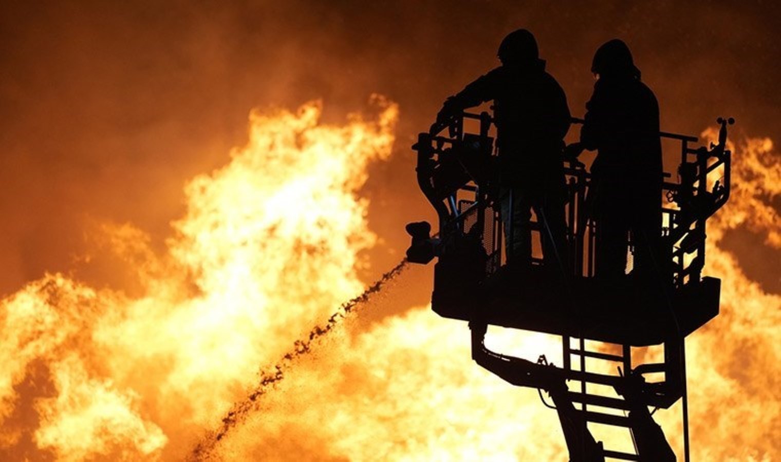 Kahramanmaraş’ta fabrikada yangın paniği!