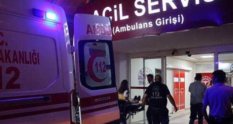 Kayseri’de 3 araca çarpan lüks otomobil alev aldı: 4 yaralı