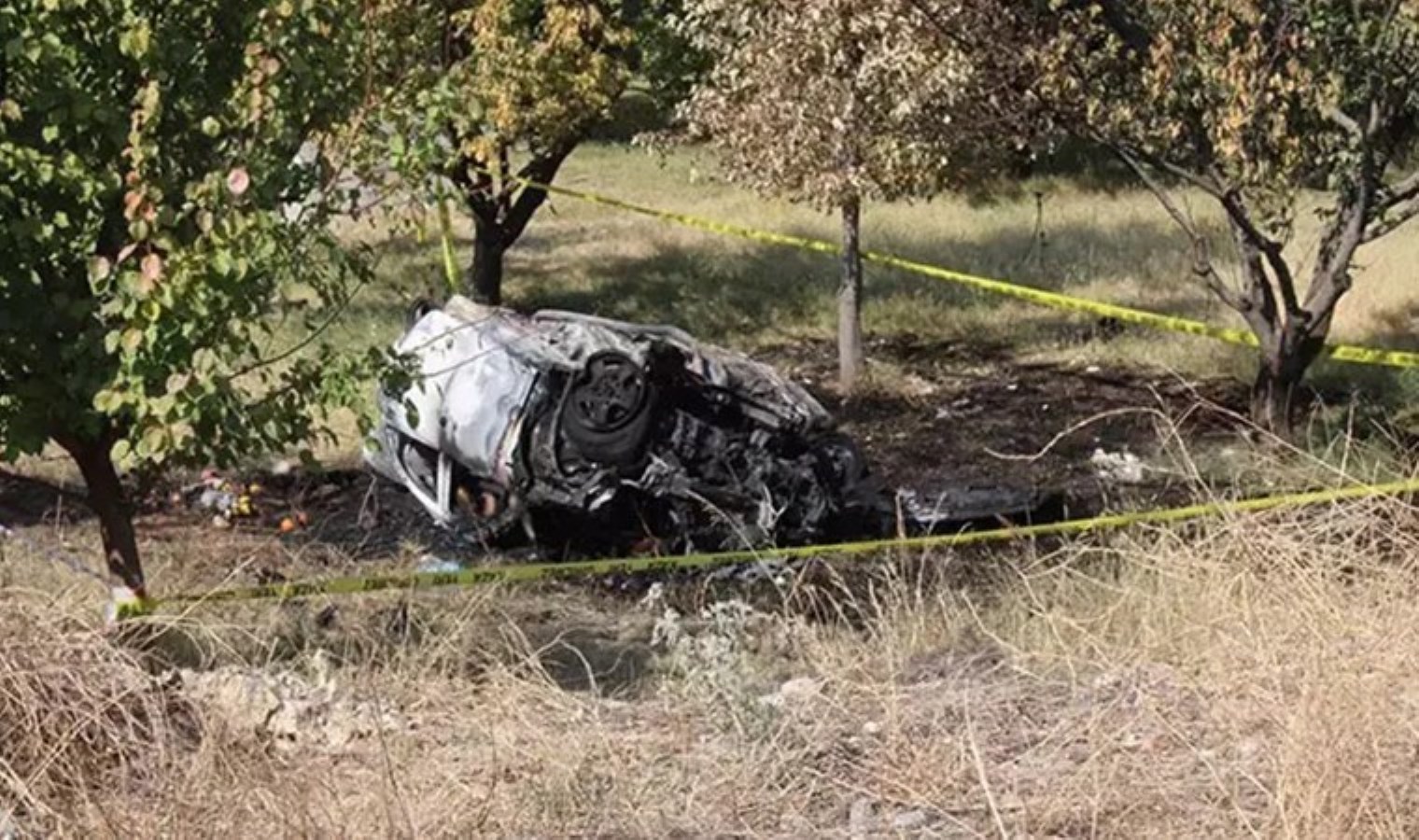 Malatya’da feci kaza… Otomobil, devrilip alev aldı: 2 ölü