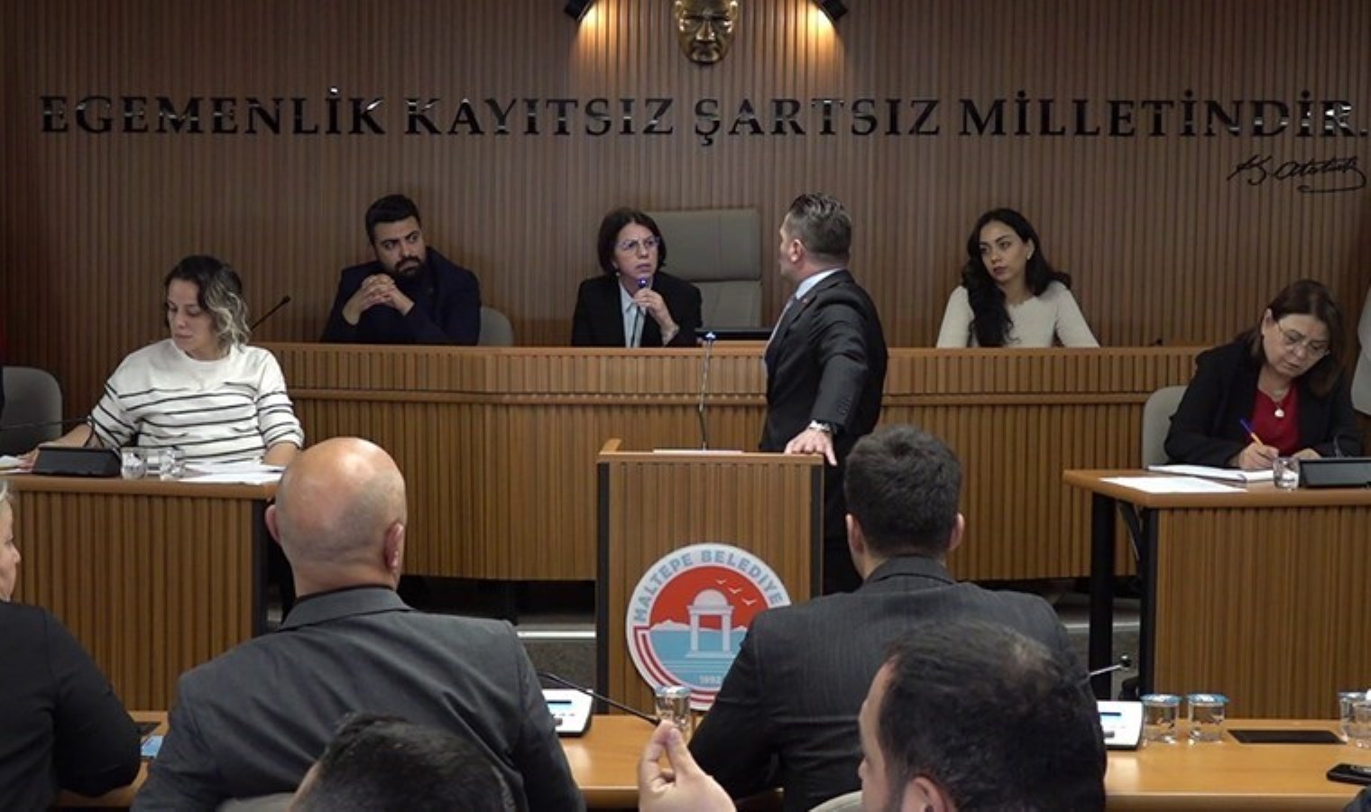 Maltepe Belediyesi’nin Kasım ayı Meclis Toplantısı’nda gergin anlar