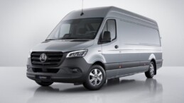 Mercedes-Benz hafif ticari araçlarda elektrikli dönüşüme başlıyor: İşte yeni eSprinter