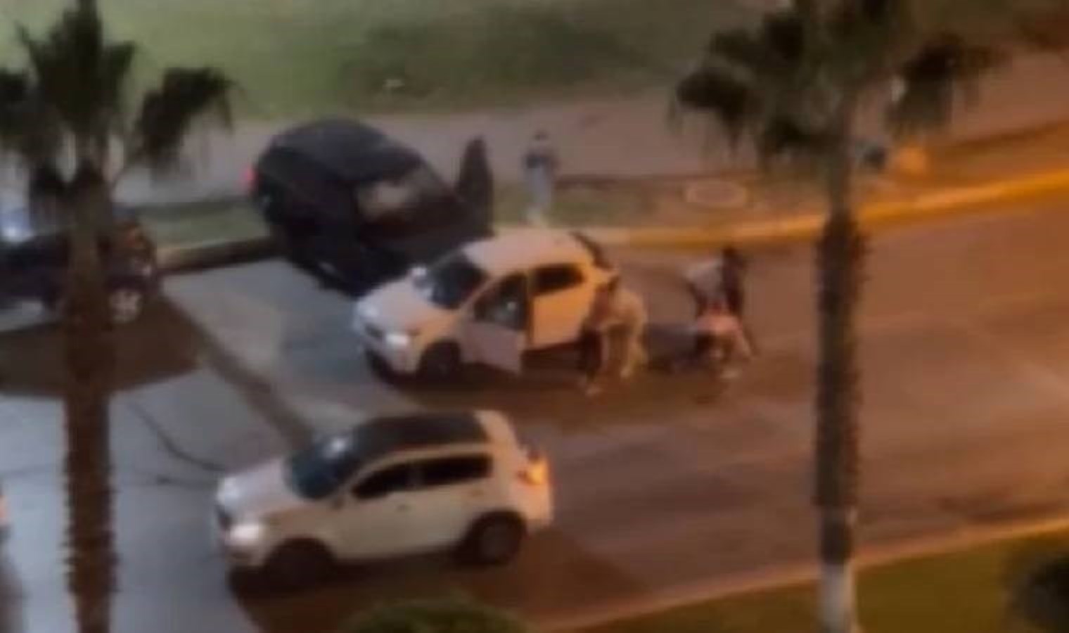 Mersin’de kavga ettiği kişilerin üzerine aracını süren saldırgan tutuklandı