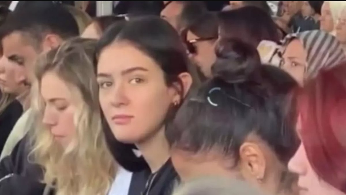 Milli voleybolcu Zehra Güneş, sinirlendi: “Beni çekmeyin”