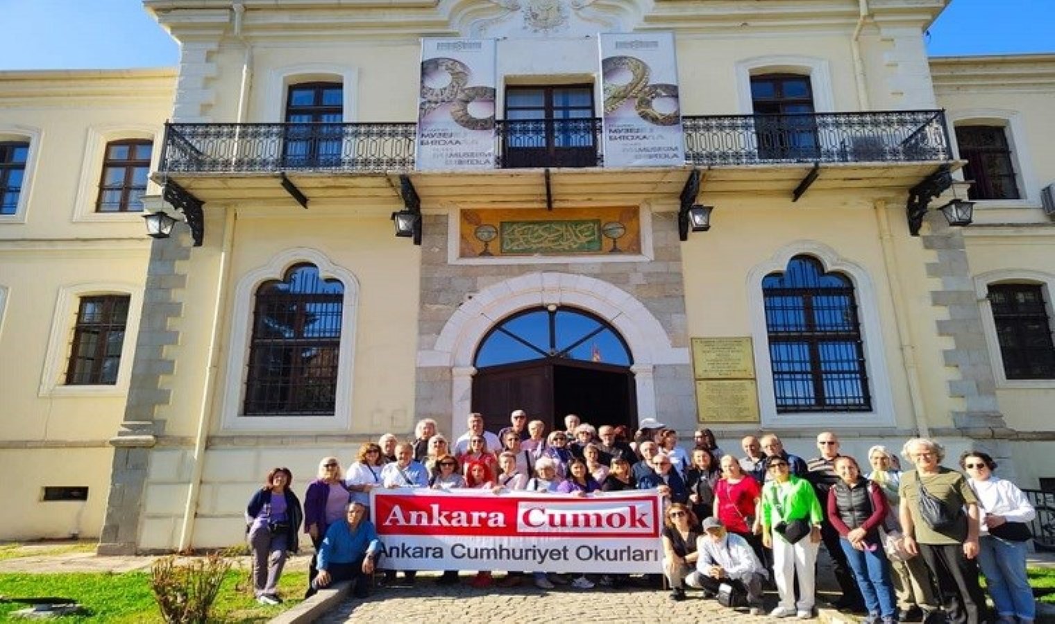 Okurlarımız Atatürk’ü doğduğu evde ve okuduğu okulda andı