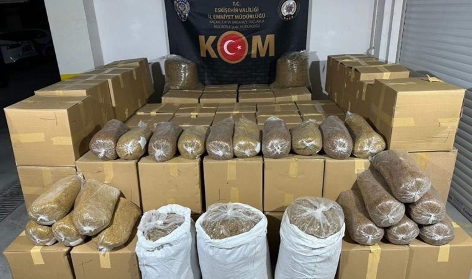Piyasa değeri 400 bin TL… 2 ton tütün ele geçirildi!