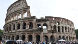 Roma’nın simge yapısı Kolezyum’da ‘Göbeklitepe’ sergisi açıldı