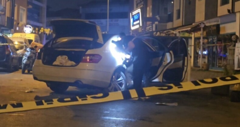 Sancaktepe’de işyerini kurşunladılar, otomobille 2 araca çarptılar