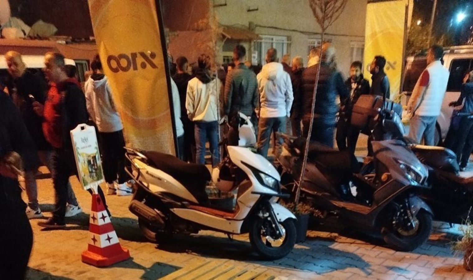 Seferihisar’da devriye ekibine silahlı saldırı: 2’si ağır, 3 polis yaralandı!