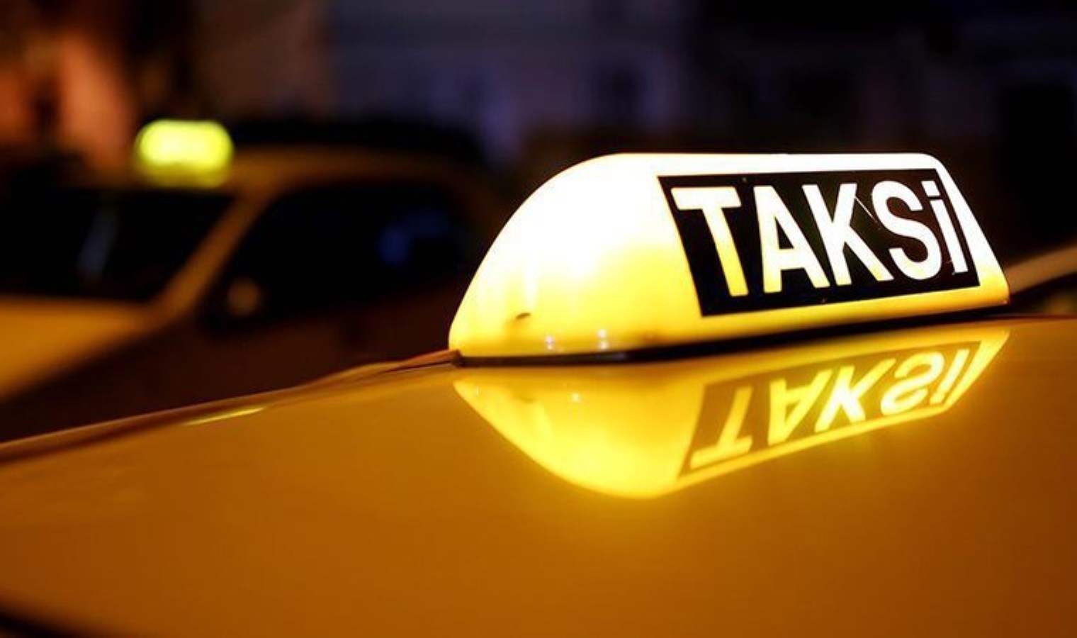 Takside ‘uyuşturucu’ satan zehir tacirleri yakalandı