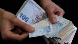 Ünlü ekonomistten asgari ücret ve dolar kuru açıklaması: Olası riskler gerçekleşmezse…