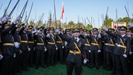 Yandaşlar duyurdu… Teğmenlerin kılıçlı yemini: ‘3 komutanın da TSK’den ihracı istendi’ iddiası!