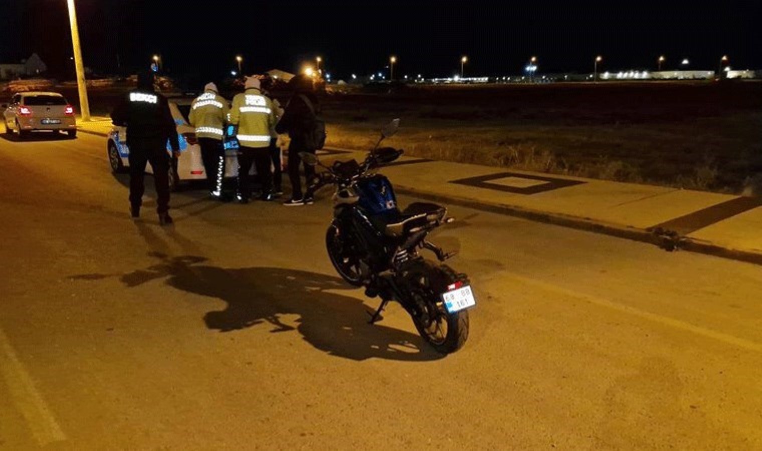 Yetersiz ehliyetle yakalandı, ceza kesen polise sitem etti: ‘Öğrenci adamım halimden anla’