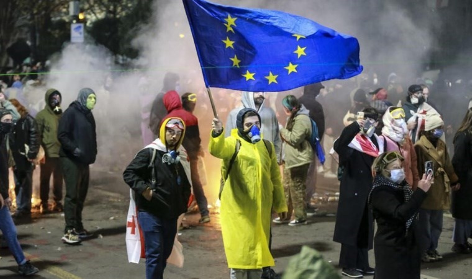 AB’den Gürcistan’daki protestolara destek