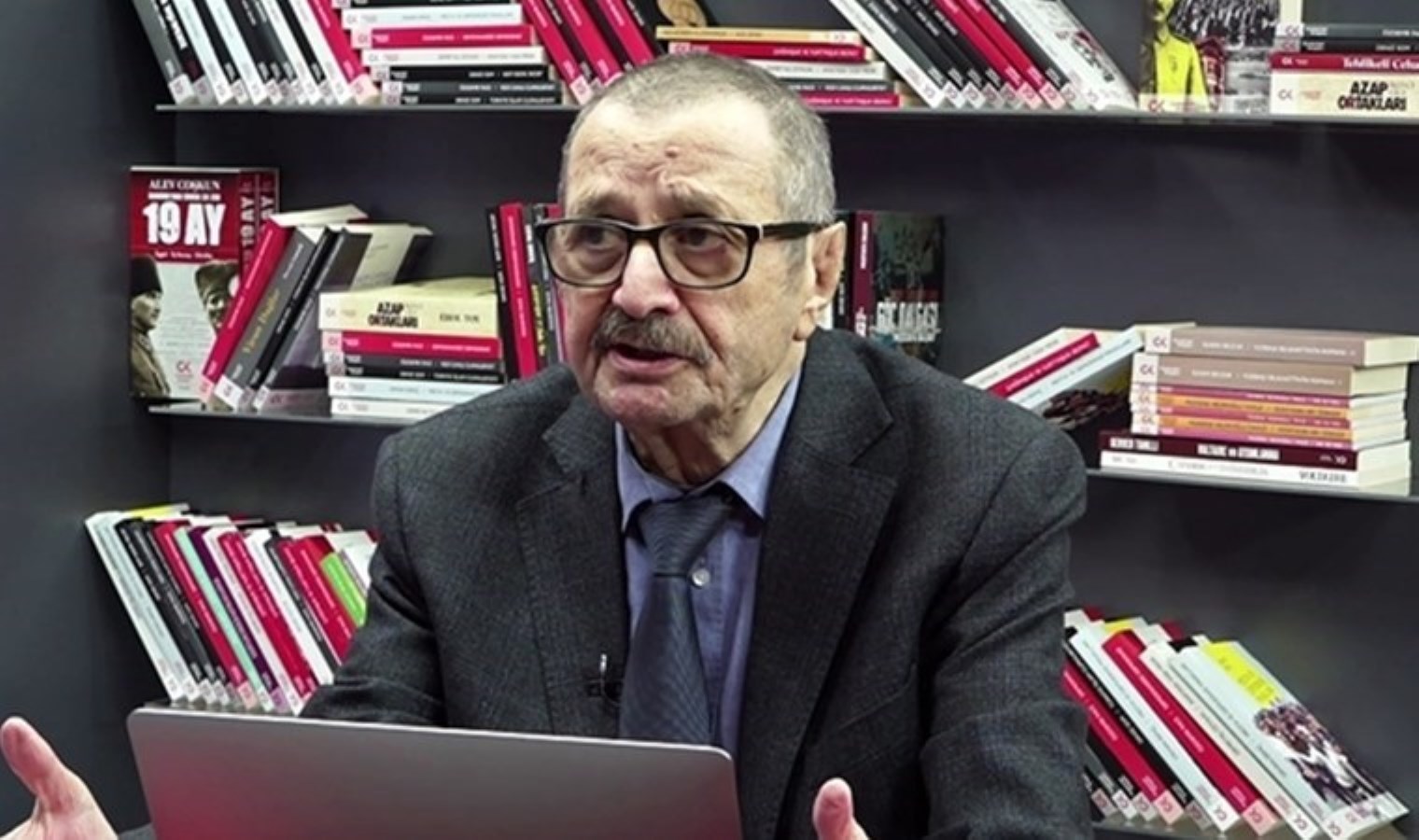 Avukat Turan Karakaş hayatını kaybetti