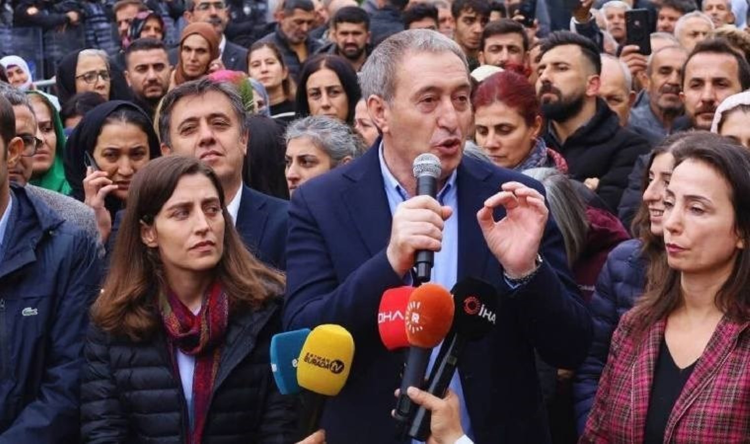 DEM Parti yürüyüş düzenleyecekti… Şanlıurfa’da eylem ve etkinliklere jet hızıyla yasak kararı!